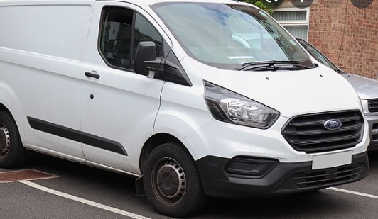 Ford Transit Custom kaç litre yağ alır